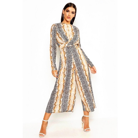 🆕 ANIMAL PRINT LONG SLEEVE JUMPSUIT! - Picture 3 of 7